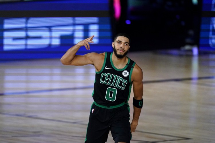 广东队轻取火箭，塔图姆惊艳四座