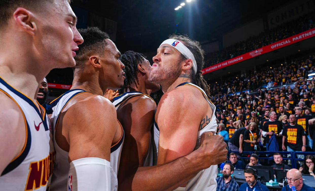 雷霆险胜凯尔特人，约基奇状态火热