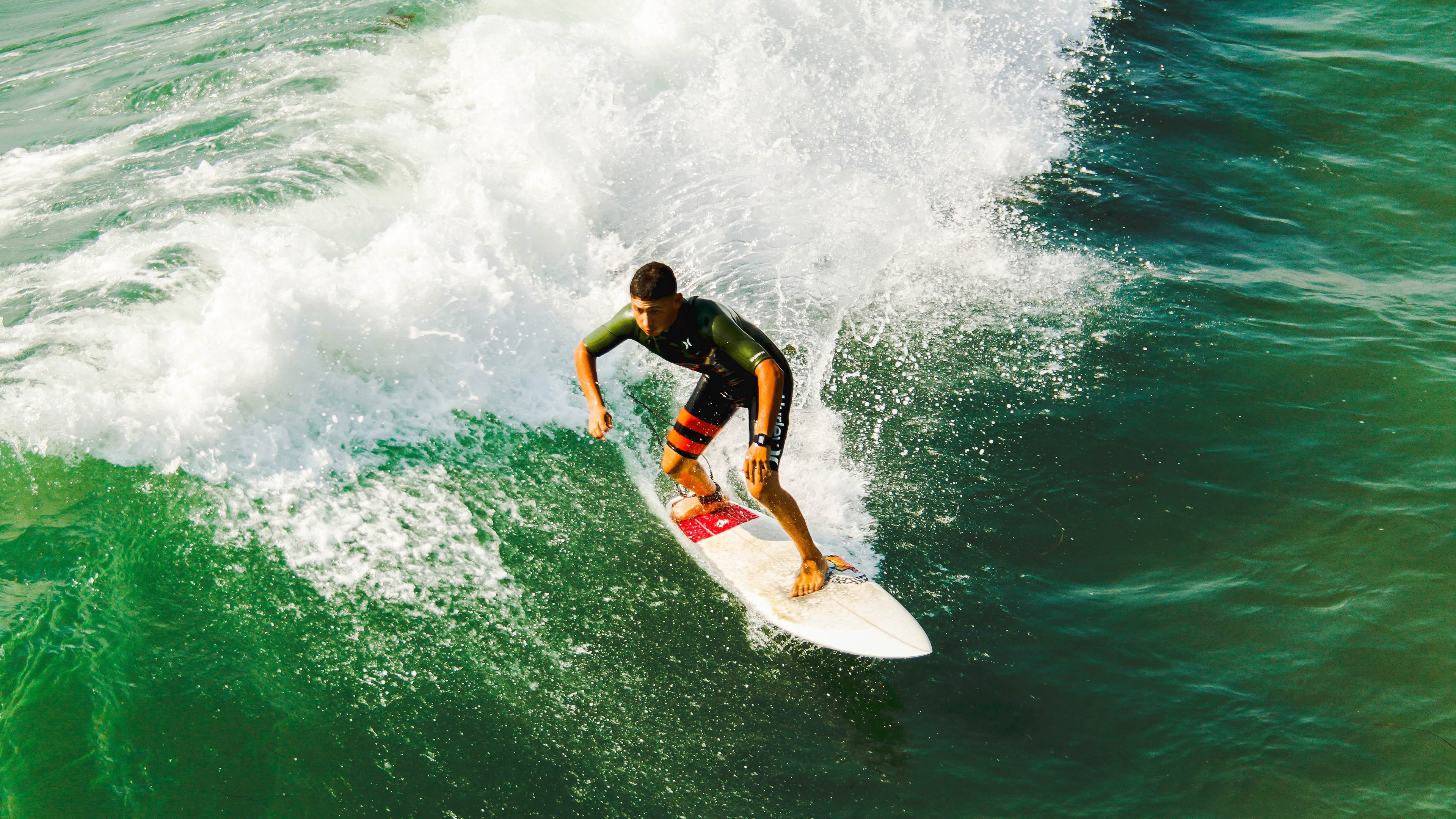 布克，当马刺银黑遇上篮网蓝，我便是那抹撕裂夜空的熔金色